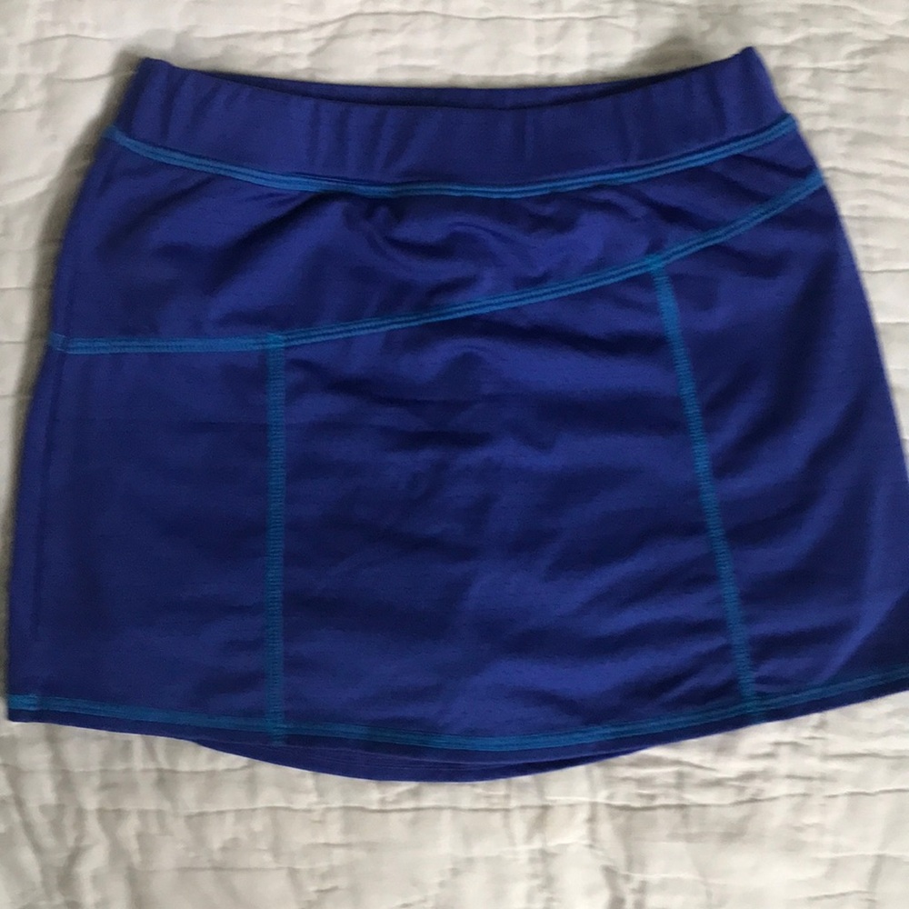 LLBean sport skirt sz8 blue